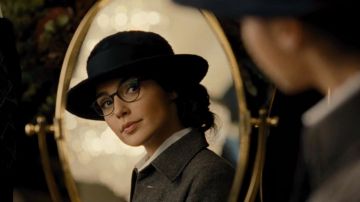 Spectacles of Wonder Woman (Gal Gadot) in Wonder Woman