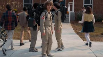 Les sneakers vintage de Dustin Henderson (Gaten Matarazzo) dans Stranger Things saison 2