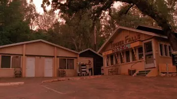 Hotel Salish Lodge & SPA serves as background to the Timber Falls Motel in the series Twin Peaks