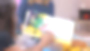 Le Livre-CD Zanimomusic Chansons à partager entre petits et grands conseillé dans La maison des maternelles du 25/10/2017