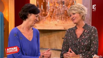 Blusa estampada de Sophie Davant en Affaire Conclue del 25/10/2017