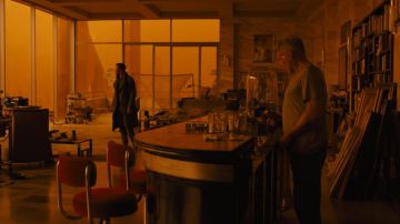The bottle of Johnnie Walker whiskey from Rick Deckard (Harrison Ford) in Blade Runner 2049