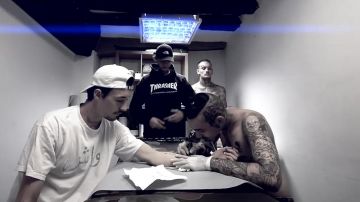 Sweatshirt hoody black, Thrasher Magazine in the clip Bluray Columbine