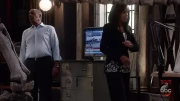 Le blazer Givenchy de Olivia Pope (Kerry Washington) dans Scandal S07E04