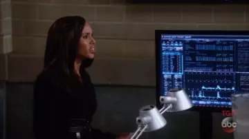 Le blazer noir Tom Ford de Olivia Pope (Kerry Washington) dans Scandal S07E04