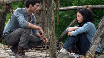 The t-shirt of Thomas (Dylan O'brien) in The Maze