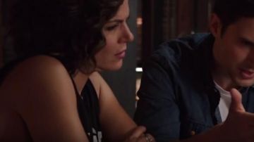 The t-shirt of Roni / Regina Mills (Lana Parilla) in Once Upon a Time S07E05