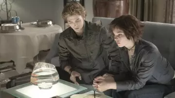 L'authentique blouson gris de Alice Cullen (Ashley Greene ) dans Twilight, chapitre 1 : Fascination