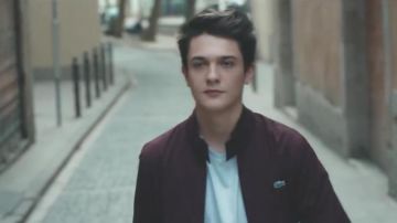 Jacket Harrington Lacoste bordeaux Kungs in her video clip More Mess