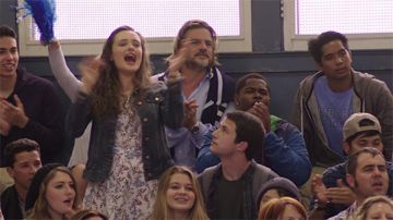 Hannah Baker's (Katherine Langford) H&M Floral Dress en 13 Razones por las que S01E01