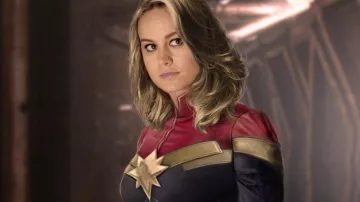 The costume Carol Danvers (Brie Larson) in Captain Marvel