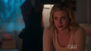 Suéter de pesca Rag & Bone de Betty Cooper (Lili Reinhart) en Riverdale S02E05