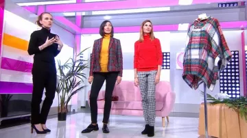 The printed pants houndstooth advisable in This is the program of the 08/11/2017