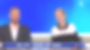 El suéter blanco y negro de Sidonie Bonnec en Todos tiene su opinión del 10/11/2017