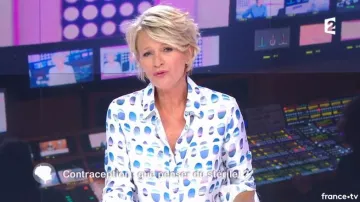 La chemise en soie imprimée de Sophie Davant dans C'est au programme du 13/11/2017