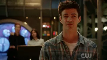 Camisa a cuadros de Barry Allen (Grant Gustin) Lucky Brand en The Flash S04E05