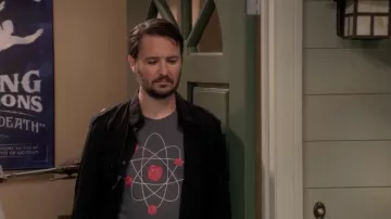 The gray t-shirt 'How We Roll' of Wil Wheaton in The Big Bang Theory S11E06
