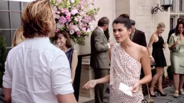 Dress Ulla Johnson Sabrina Pemberton (Sofia Black D'elia) in Very Bad Nanny/The Mick S02E06