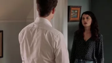 The top printed black Madewell Sabrina Pemberton (Sofia Black D'elia) in Very Bad Nanny/The Mick S02E06