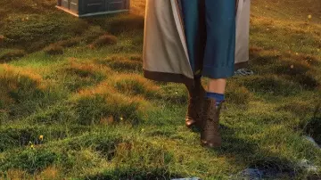 Les chaussettes bleues du 13ème docteur (Jodie Whittaker) dans Doctor Who saison 11