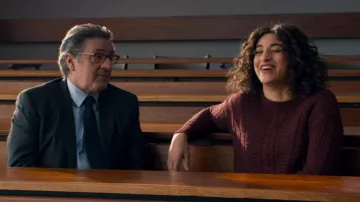 El jersey retorcido Aran burdeos de Neïla Salah (Camélia Jordana) en Le Brio