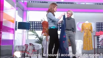 the skirt yellow printed recommended by Sophie Brafman in it is the program of the 15/11/2017