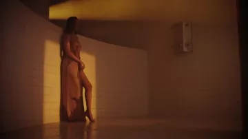 The shoes Aquazzura Selena Gomez in her video clip Wolves