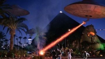 La soucoupe volante dans Mars Attacks!