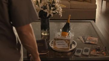 la botella de champán Veuve Clicquot-Ponsardin en Downsizing