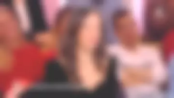 The top black velvet of Janane Boudili in I love you's etc 27/11/2017