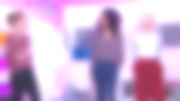 La camisa fluida con rayas verticales tricolor recomendada en Está en el programa del 27/11/2017