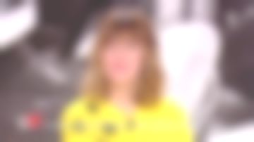 El suéter amarillo con estrellas de Daphne Burki en Je t'aime etc del 30/11/2017