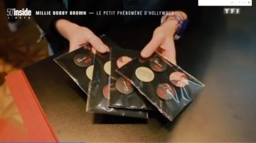 Les badges officiels Netflix de Stranger Things vus dans 50 minutes Inside du 18/11/2017