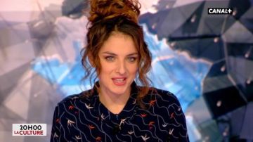 La camisa con estampado de pájaro de Camille Lavabre en La météo de L'info du vrai del 01/12/2017