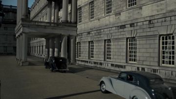 The Old Royal Naval College, Greenwich is the setting for the court of Buckingham Palace in The Crown S01E05