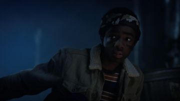 The bandana military Lucas Sinclair (Caleb McLaughlin) in Stranger Things Season 2 Episode 8