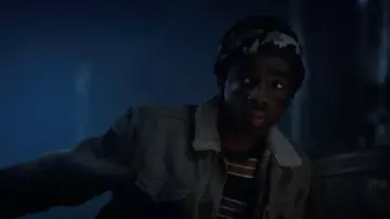 La bandana militaire de Lucas Sinclair (Caleb McLaughlin) dans Stranger Things Saison 2 Episode 8