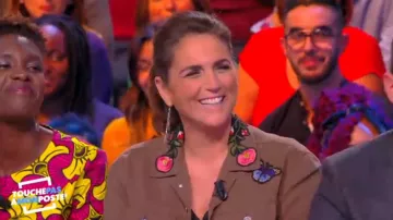 La veste kaki à broderies fleurs de Valérie Benaim dans #TPMP Touche pas à mon poste du 06/11/2017