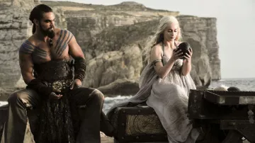 The dress of the mother of dragons Daenerys Targaryen (Emilia Clarke) in Game of Thrones S01E03