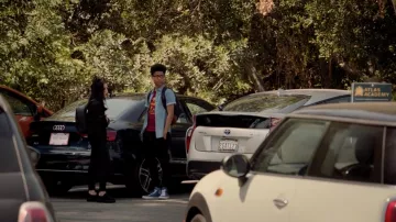 Le jean noir à lacets Topshop de Nico Minoru (Lyrica Okano) dans Marvel's Runaways S01E04