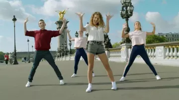 Sneakers white converse Lou in the clip Miraculous