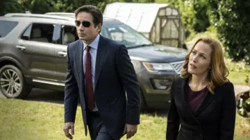 The authentic costume of Fox Mulder (David Duchovny) in the X-Files Season 10
