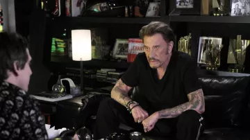 The official collection Johnny Hallyday 50 year career in Rock ' n ' Roll