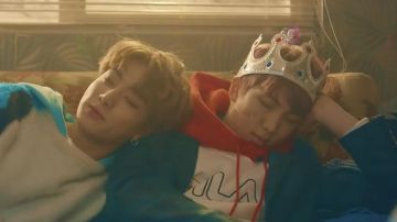 The crown paper in the clip Spring Day BTS