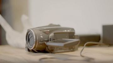 The camera canon vixia in the clip While we're young Jhené