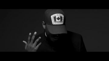 La gorra Dsquared en el clip de Keblack's Dream Sellers