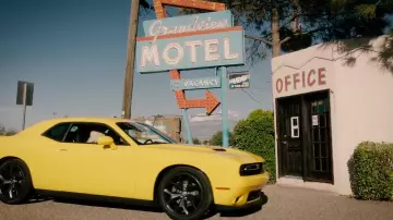 The Grandview Motel Albuquerque in the clip Meant to Be of Bebe Rexha