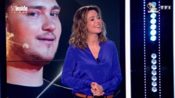 The silk shirt blue Sandrine Quetier in 50 minutes inside the 16/12/2017