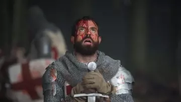 L’épée de Landry (Tom Cullen) dans Knightfall
