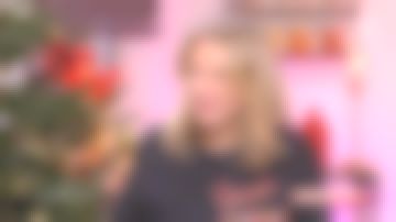 Le sweat Queen of bling de Agathe Lecaron dans La maison des maternelles du 18/12/2017